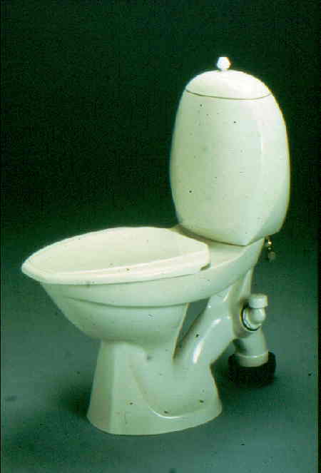 Three-litre flush toilet