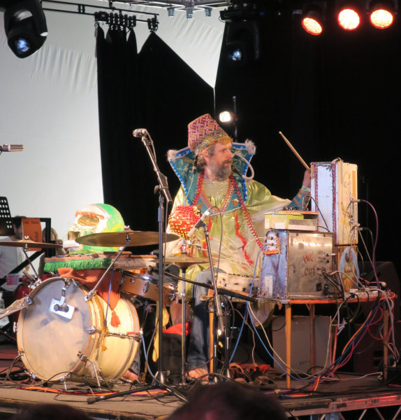 Paddy Steer - Manchester's one man whacked out band 